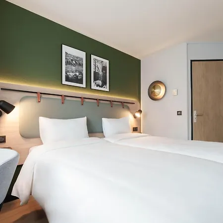 Campanile Paris Ouest -