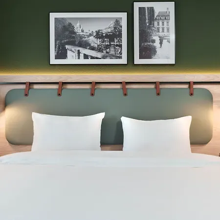 Hotel Campanile Paris Ouest -