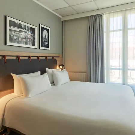 Campanile Prime - Paris Ouest Hotel 2*