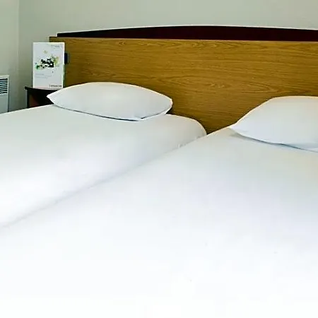 Campanile Prime - Paris Ouest Hotel 2*