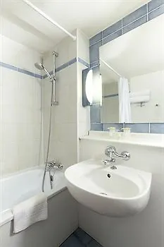 Campanile Paris Ouest - Hotel